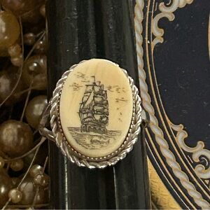 Vintage Sterling Silver Oval Scrimshaw Ship Ring
